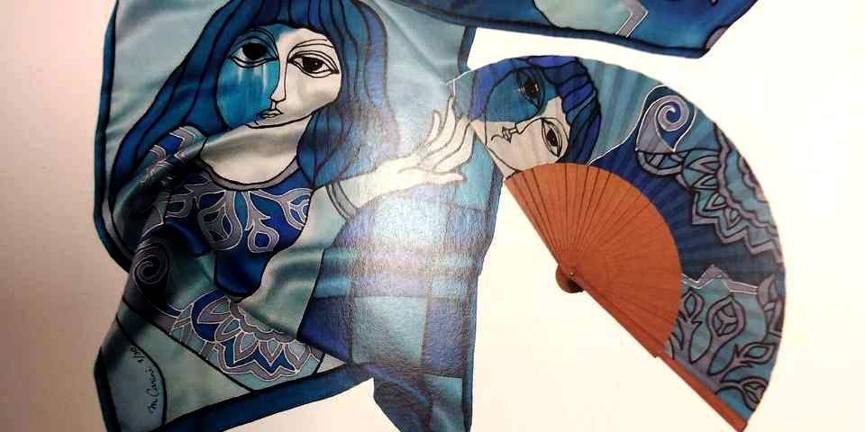 en su pelo arden las estrellas