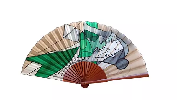 Pañuelo y abanico a juego para la tienda del Museo Reina Sofia en Madrid - Imagen 3