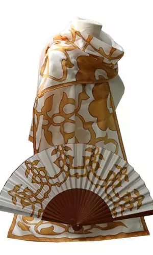 Conjunto de fular de seda y abanico de seda de 27 cm. mosaico árabe en tonos cobres y ocres.